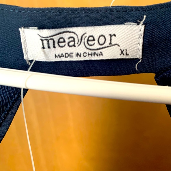 Dress - Picture 4 of 4